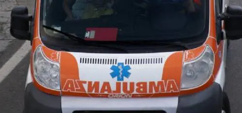 "I clienti hanno paura, dovete andarvene": titolare di una pizzeria caccia i medici del 118