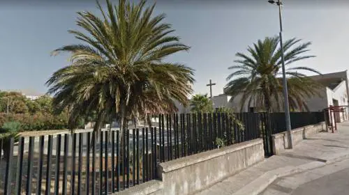 Entra in chiesa e tenta di accoltellare il sacrestano. Soccorso dal nipote di Pertini
