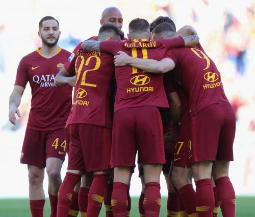 La Roma cala il tris contro il Cagliari: 3-0 e quarto posto raggiunto