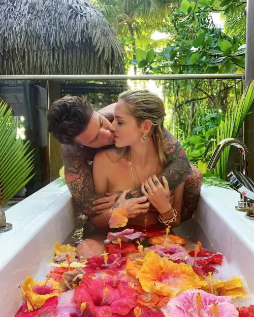 La rivelazione di Fedez sui selfie: "Ecco chi scatta le nostre foto"