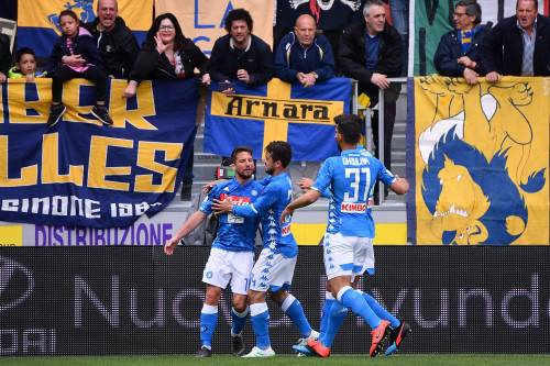 Serie A, il Napoli batte 2-0 il Frosinone. La Lazio vince 2-1 in casa della Samp
