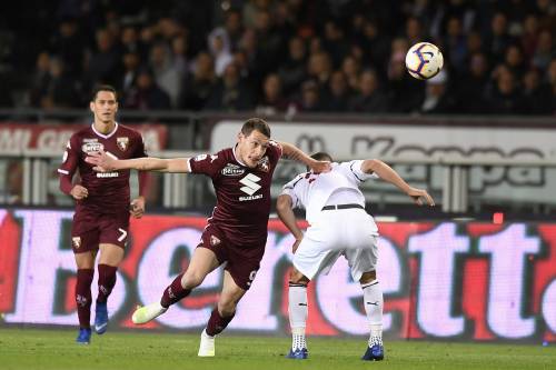 Milan, notte fonda a Torino: i rossoneri perdono 2-0. Espulso Romagnoli