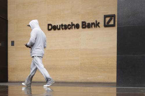 Ora Deutsche Bank è nel caos: trema tutta la banca tedesca