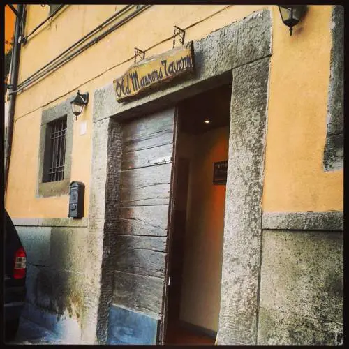 Stupro Viterbo, immagini mandate anche al padre di un arrestato