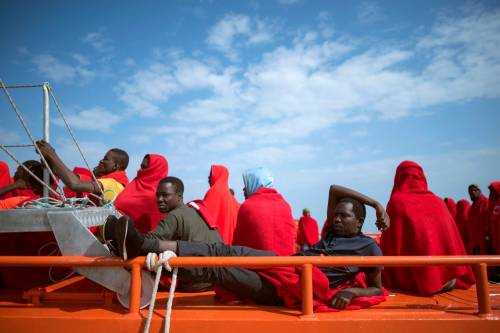 Migranti, nuovo sbarco a Lampedusa: in 20 su un barchino