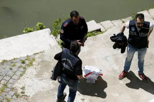 Giallo di Ponte Sisto, nei video il killer di Imen