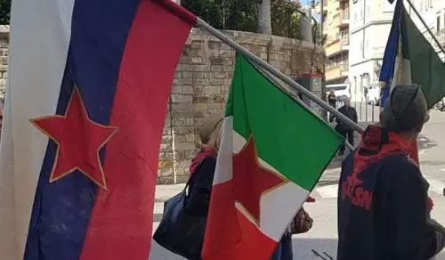 Quelle bandiere titine in corteo con i sindacati