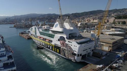 La nave di Vasco Rossi pronta a partire