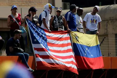 Trump cala la mannaia contro l'"asse socialista" che sostiene Maduro