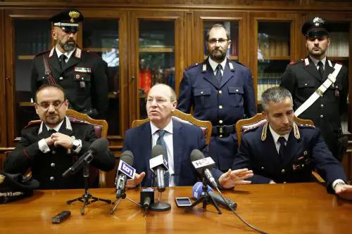 Vuota e sola, la provincia del "Bar dello Sport" ha sostituito il mondo antico con la violenza