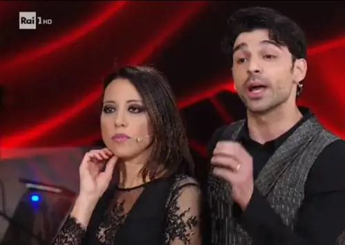 "Mi va bene, ma lasciaci giocare". Duro scontro in diretta a Ballando 