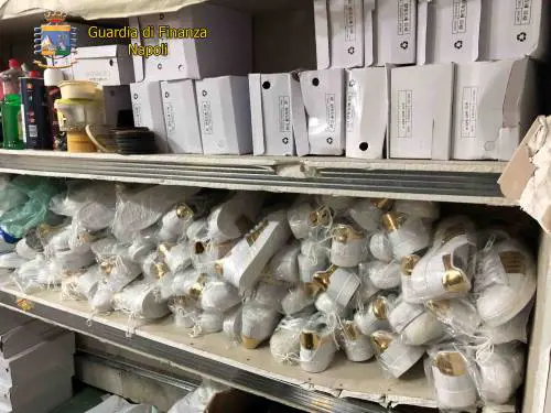 Scoperta e sequestrata la fabbrica del falso