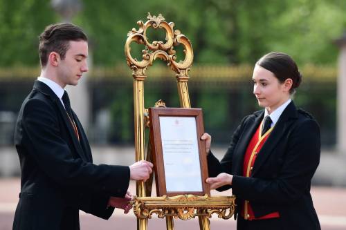 Royal Baby, la tradizione dell’annuncio a Buckingham Palace