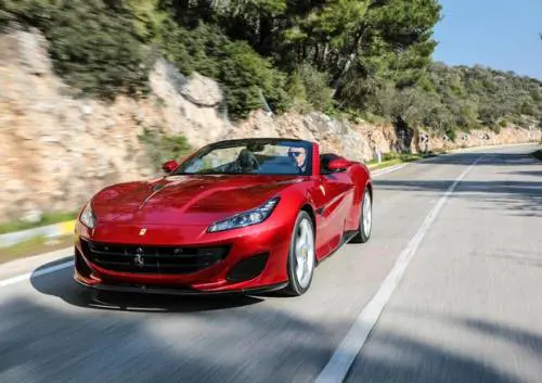 Ferrari fa il pieno  con la "Baby Gt"
