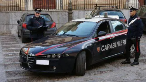 Vendono gioielli falsi ad un anziano, arrestati tre truffatori che si fingevano finlandesi