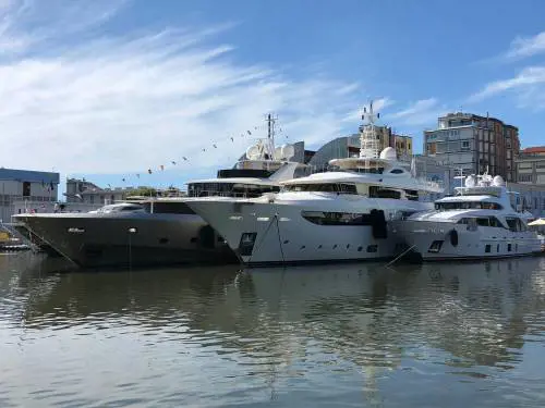 Aperto a Viareggio il salone della grande nautica made in Italy