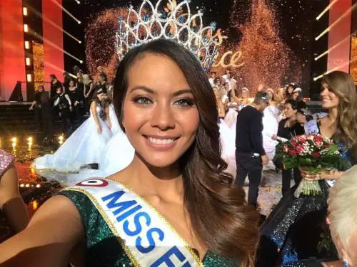Miss Francia agli haters: "Mi piace mangiare. Fatevene una ragione"