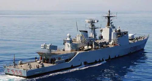 "Multe alle Ong inapplicabili": vertici militari contro Salvini