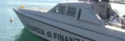 Maxi sequestro di droga al largo del Salento