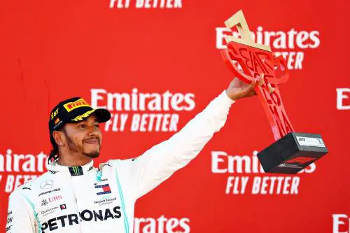 Formula Uno, Mercedes insaziabile: Hamilton vince davanti a Bottas