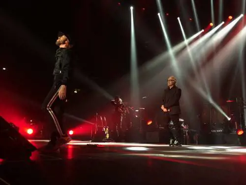 Raf e Tozzi tutte le hit in tour e pubblico scatenato