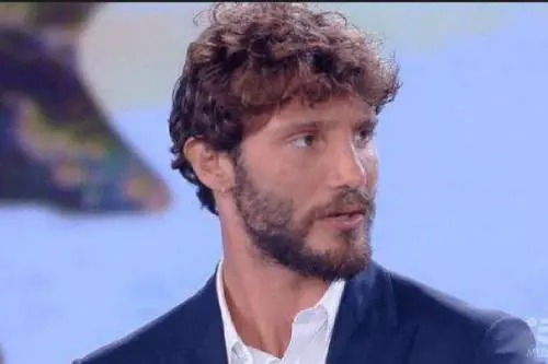 Stefano De Martino ha un sosia?
