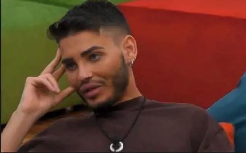 GF, Cristian Imparato contro Luca Onestini: "Da te non me lo sarei aspettato"