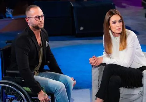 Amici, Ivan Cottini affetto da Sla: "Mi sono addormentato invincibile, mi sono svegliato fragile"