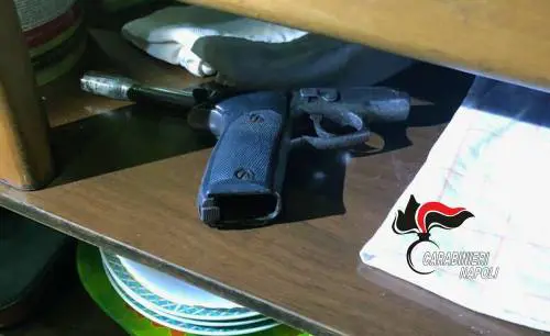Tentata estorsione a pescheria, due arresti nel Napoletano