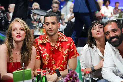 Mahmood ringrazia sui social: "Non me lo sarei mai aspettato"