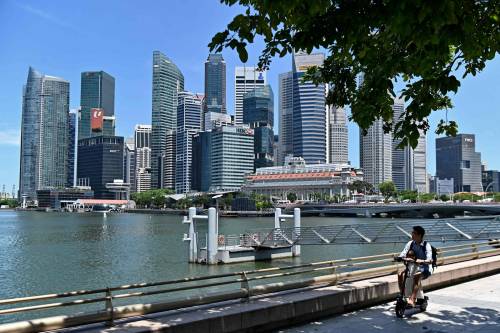 Singapore dichiara la guerra alle fake news