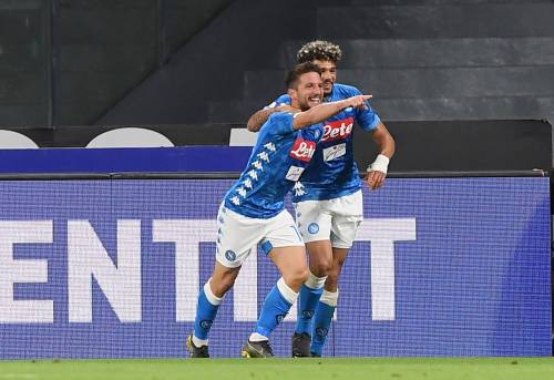Serie A, l'Inter naufraga a Napoli. L'Atalanta fa 1-1 con la Juve: Champions vicina