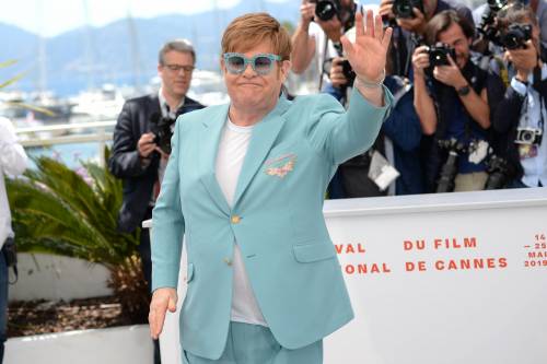 Elton John promuove "Rocket Man": foto