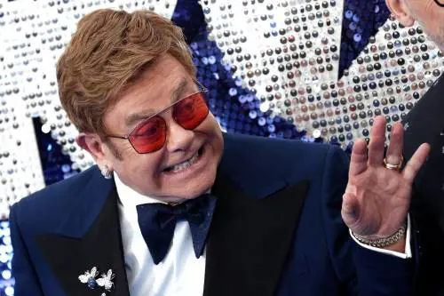 Elton John stronca la Brexit: "Mi vergogno del mio Paese"