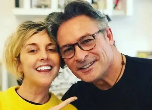 Nadia Toffa torna sui social con il suo medico: "Mi ha rimesso in piedi"