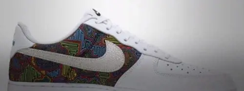 Indios vicono contro Nike: "Avete copiato il nostro tradizionale disegno"