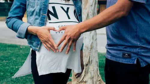 Svizzera, allarme fertilità: tra le più basse in Europa