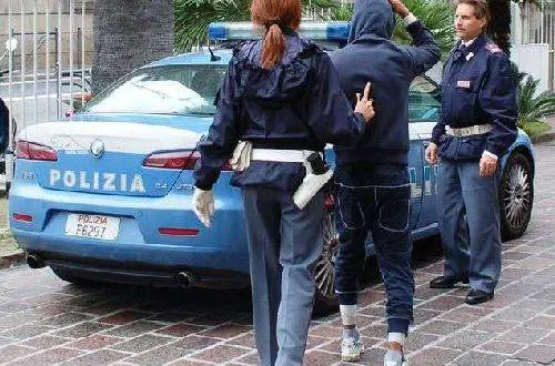 Roma, la furia del nigeriano contro un dipendente Atac e un carabiniere