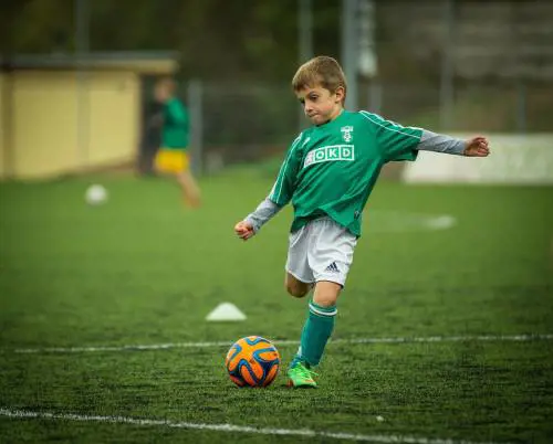 Scandalo nel calcio minorile: procuratore abusava di baby calciatori