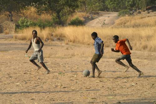 La nuova "tratta degli schiavi" ora passa dal calcio africano