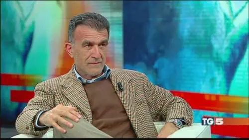 Suicida in strada lo scrittore Sergio Perroni