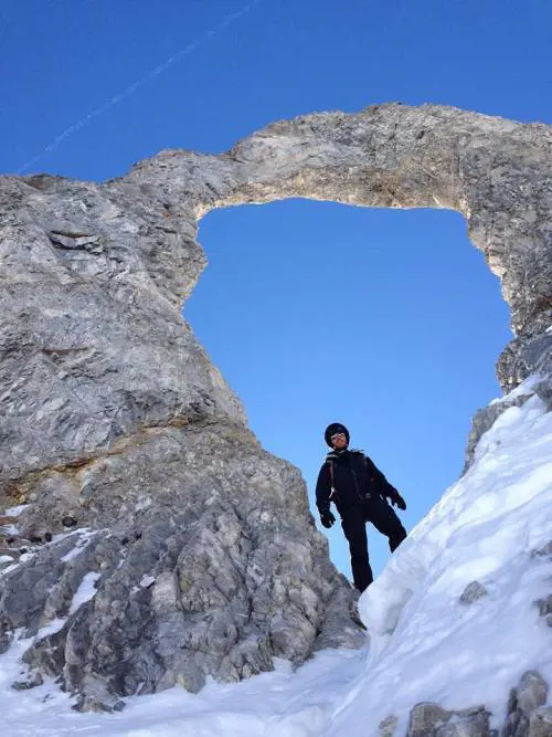 "Attenti ai rischi di code", ma muore anche lui sull'Everest