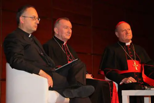 Spadaro attacca Salvini: "Ecco che fine ha fatto l'immagine di Gesù"