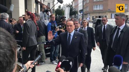 Berlusconi a Bruxelles: "Sempre stato in pista"