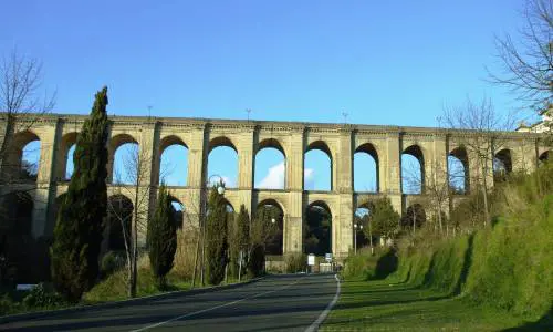 Suicidio dal ponte monumentale della città di Ariccia sui Castelli Romani