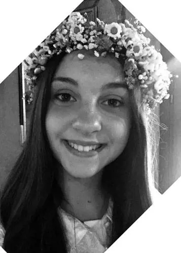 Ha un malore in classe e le scoprono un tumore: Giulia muore a 14 anni