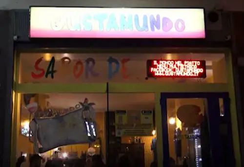 Gustamundo, il ristorante buonista che dà lavoro ai rifugiati