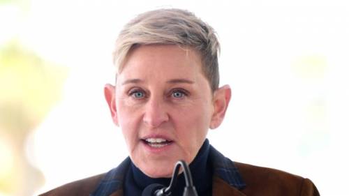 Ellen DeGeneres, la conduttrice Usa racconta gli abusi sessuali da parte del patrigno: “Non sapevo nulla sul corpo”