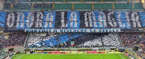 Inter, la Curva Nord accoglie Conte: "Rispetti la storia, non siamo la Juve"