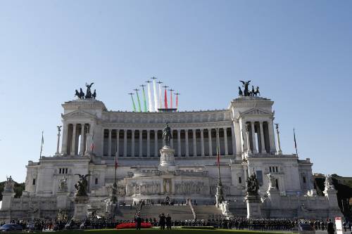 Tricolore, esercito e assenti: ecco la parata delle polemiche